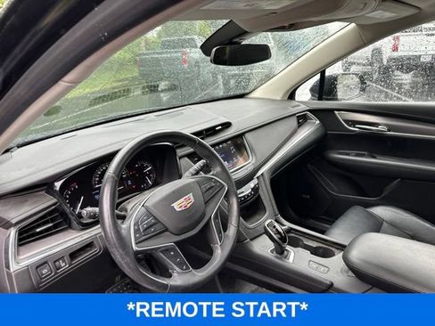 Used 2017 Cadillac XT5 Premium Luxury FWD image 6