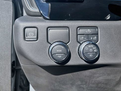 Used 2025 GMC Sierra 1500 Elevation RWD image 39