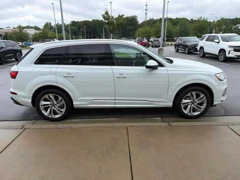 Used 2022 Audi Q7 3.0T Premium Plus w/ Premium Plus Package AWD/4WD image 17