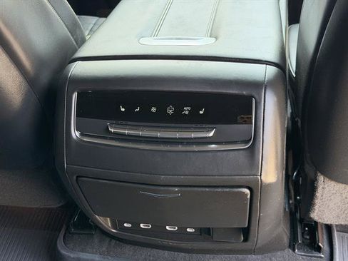 Used 2024 Cadillac Escalade Sport Platinum AWD/4WD image 24