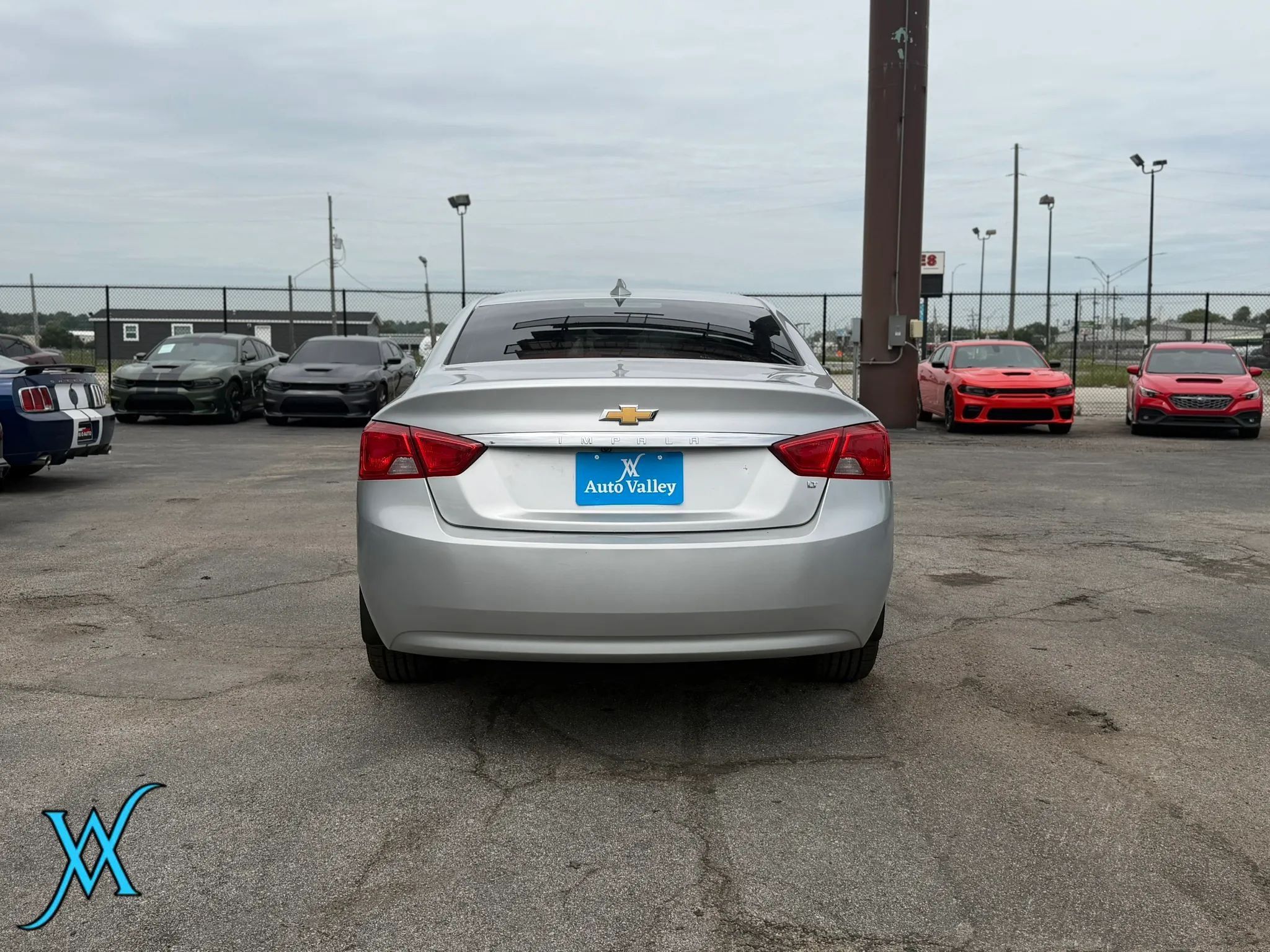 Used 2018 Chevrolet Impala LT w/ LT Convenience Package FWD image 6