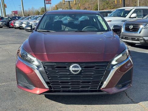 Certified 2025 Nissan Altima 2.5 SV image 8