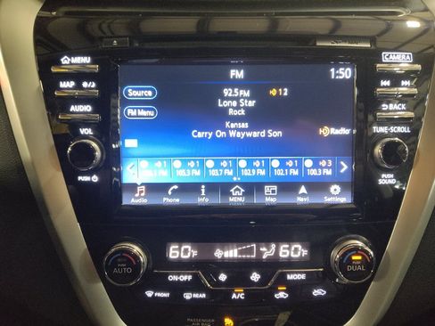 Used 2017 Nissan Murano Platinum w/ Platinum Technology Package FWD image 25