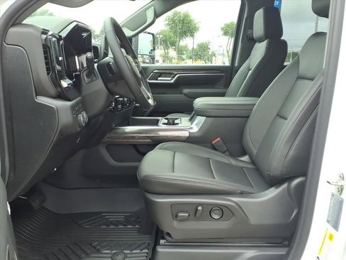 New 2026 Chevrolet Silverado 2500 LTZ w/ LTZ Convenience Package AWD/4WD image 16