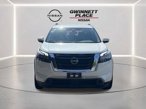 Used 2024 Nissan Pathfinder SV FWD image 27