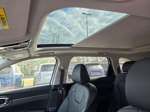 New 2026 Kia Sorento S w/ S Panoramic Sunroof Package image 24