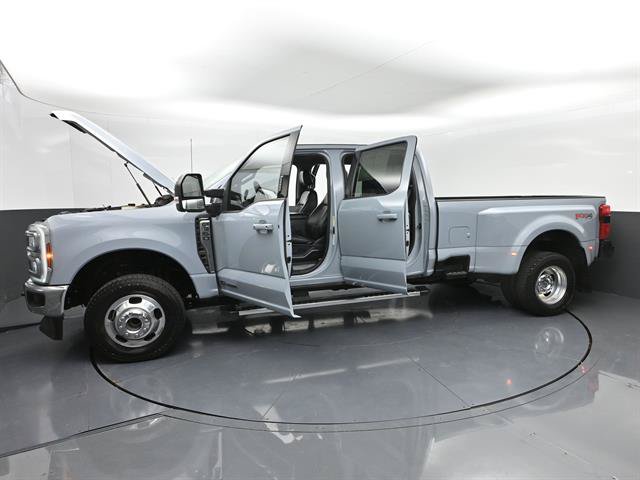 Used 2024 Ford F350 Lariat AWD/4WD image 54