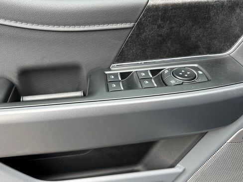 New 2025 Ford F150 Lightning Flash image 8