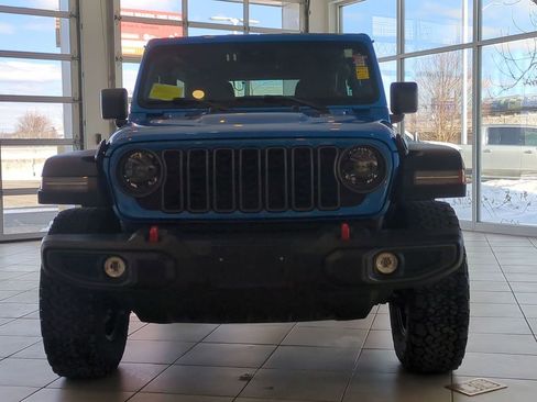 Used 2025 Jeep Wrangler Unlimited Rubicon image 9