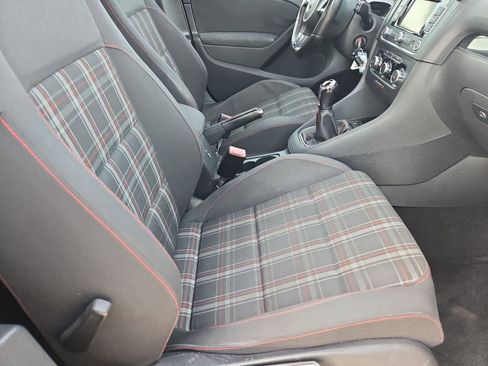 Used 2011 Volkswagen GTI 4-Door image 19