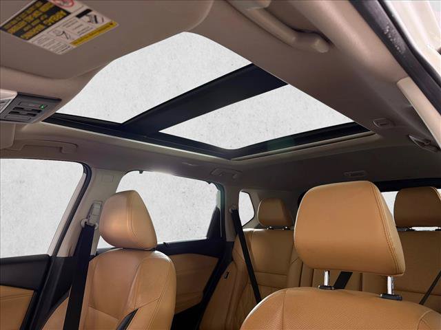 Used 2021 Nissan Rogue Platinum FWD image 3