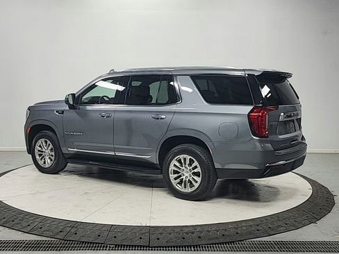 Used 2021 GMC Yukon SLT w/ SLT Premium Package image 5