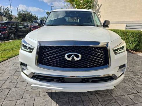Certified 2024 INFINITI QX80 Premium Select w/ All-Season Package image 2