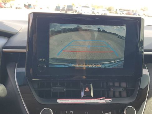 Certified 2023 Toyota Corolla LE image 29