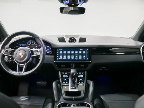 Certified 2023 Porsche Cayenne AWD/4WD image 20