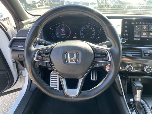 Used 2019 Honda Accord Sport image 11