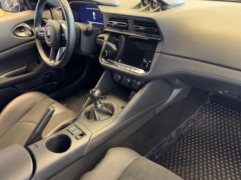Certified 2024 Nissan Z Performance w/ Floor Mat Package image 8
