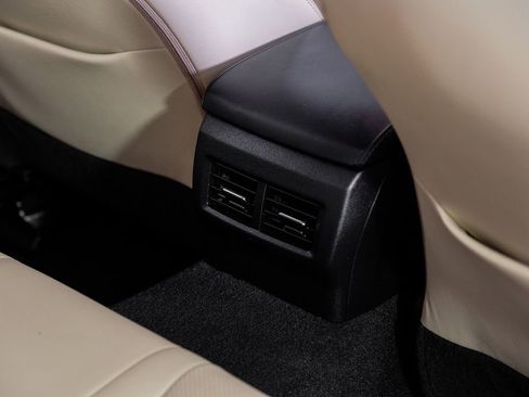 Used 2015 Lexus IS 350 w/ Navigation System Package image 39