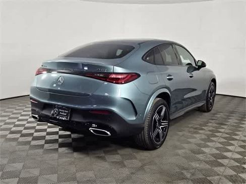 Certified 2025 Mercedes-Benz GLC 300 4MATIC image 5