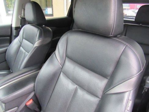 Used 2018 Nissan Murano Platinum w/ Cargo Package AWD/4WD image 12