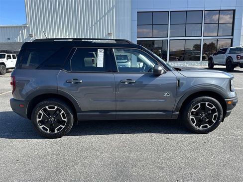 Used 2021 Ford Bronco Sport Outer Banks image 2