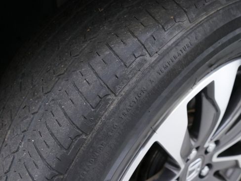 Used 2023 Honda Odyssey EX-L image 32