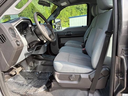 Used 2016 Ford F250 XL w/ Power Equipment Group AWD/4WD image 13