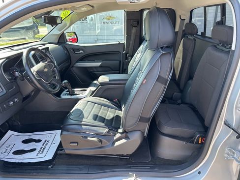 Used 2018 Chevrolet Colorado LT w/ LT Convenience Package image 13