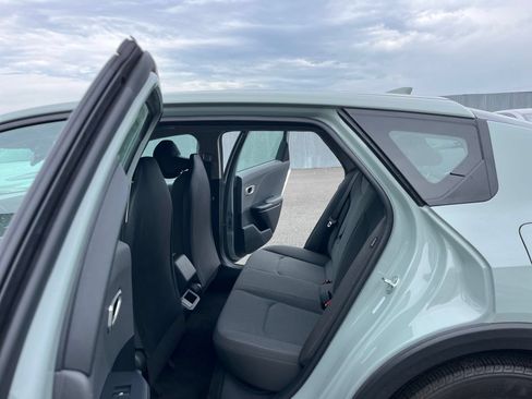 Used 2025 Kia K4 FWD image 26