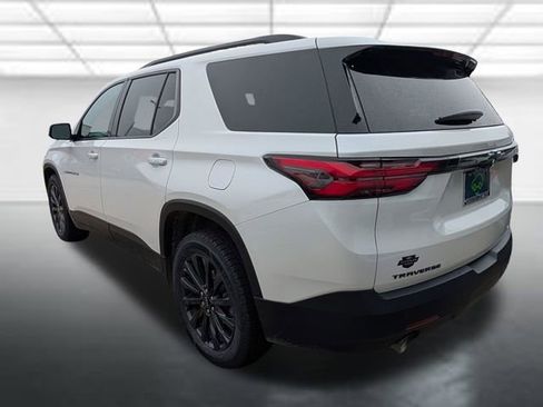 Used 2023 Chevrolet Traverse RS w/ LPO, Floor Liner Package FWD image 4