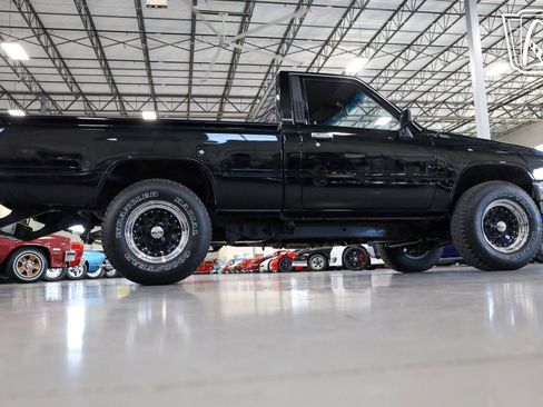 Used 1987 Toyota Pickup 2WD Regular Cab image 39