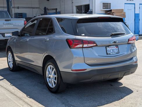 Used 2023 Chevrolet Equinox LS FWD image 10