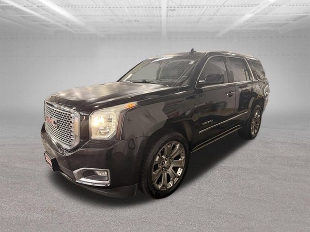 Used 2015 GMC Yukon Denali w/ Premium Package AWD/4WD image 4