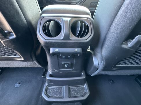 Used 2025 Jeep Wrangler Unlimited Rubicon 4xe w/ Safety Group AWD/4WD image 24