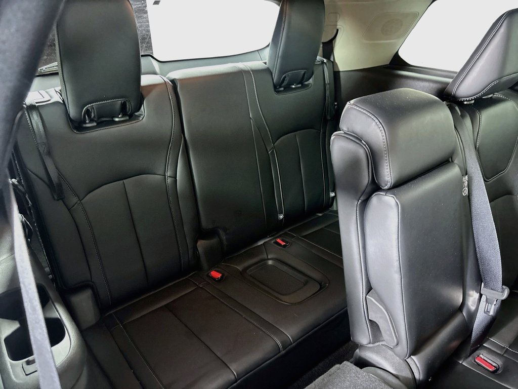 Used 2023 INFINITI QX60 Luxe w/ Cargo Package FWD image 28