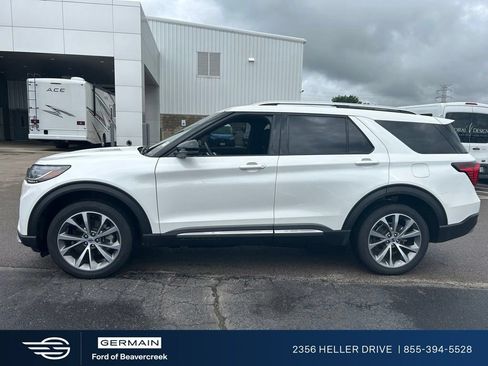 Used 2025 Ford Explorer Platinum w/ Ultimate Package AWD/4WD image 4