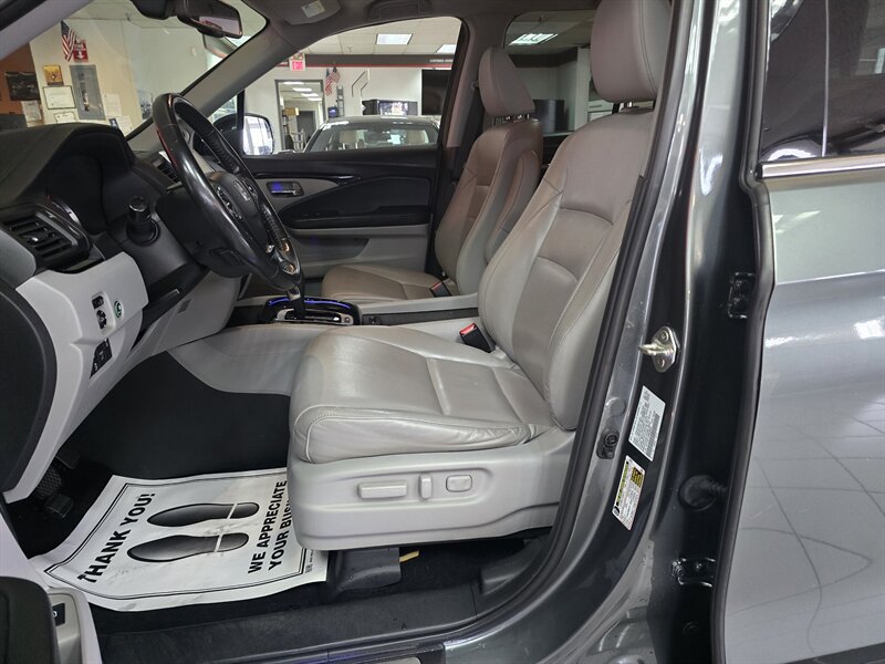 Used 2019 Honda Ridgeline RTL-E image 9