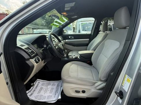 Used 2019 Ford Explorer 4WD image 10