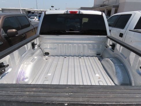Used 2016 Ford F150 XLT w/ Equipment Group 302A Luxury AWD/4WD image 10