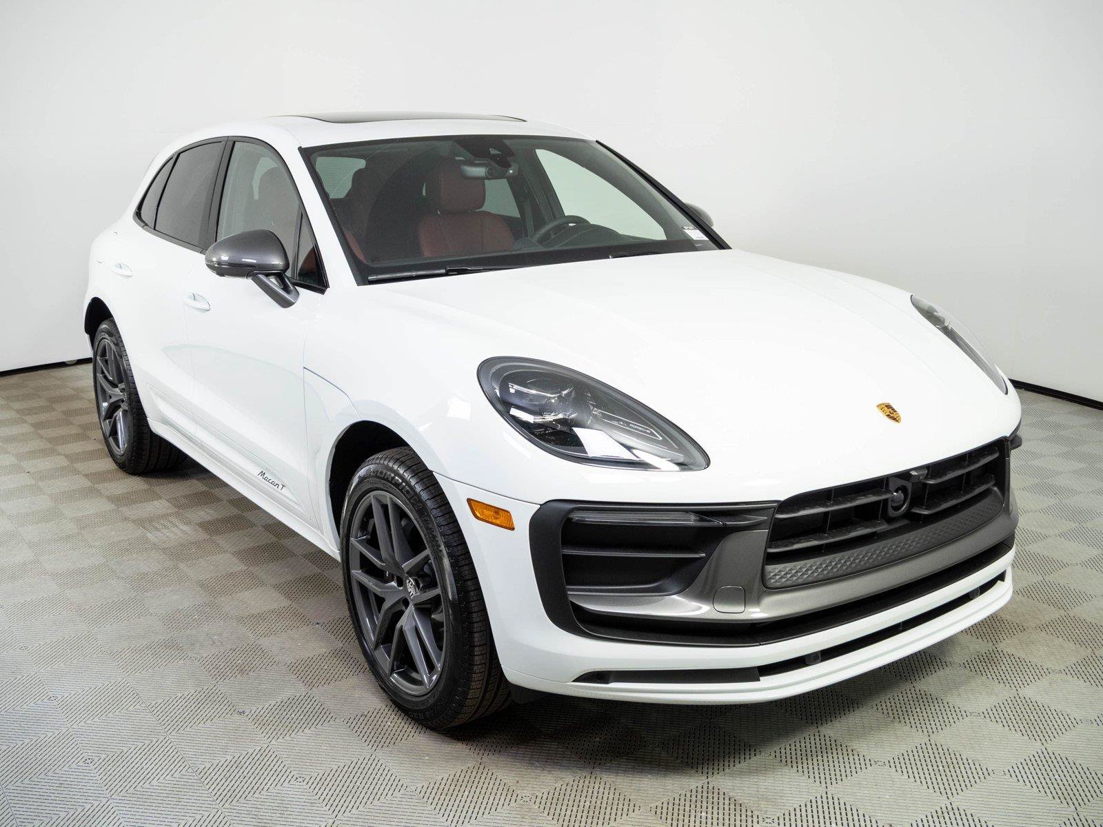 New 2026 Porsche Macan Turbo AWD/4WD image 27