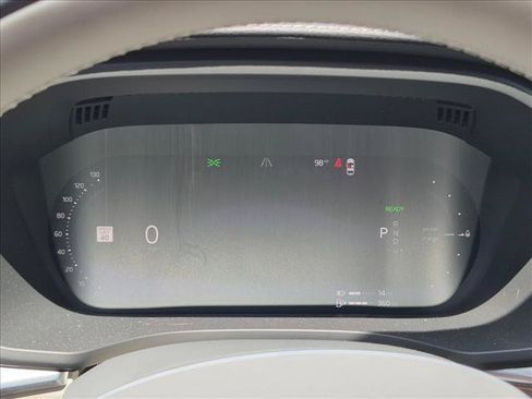Used 2025 Volvo XC60 T8 Ultra w/ Protection Package Premier AWD/4WD image 11