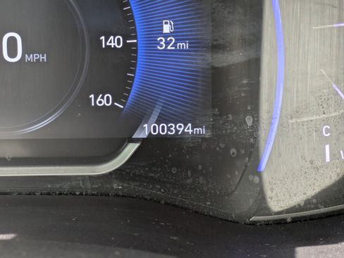 Used 2019 Hyundai Santa Fe FWD image 30