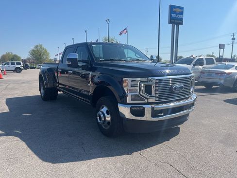 Used 2022 Ford F350 King Ranch w/ King Ranch Ultimate Package AWD/4WD image 2