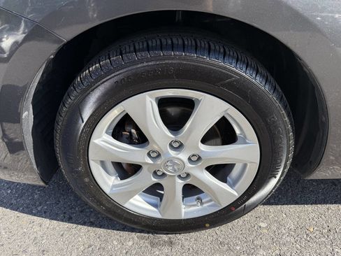 Used 2010 MAZDA MAZDA3 i Touring image 26