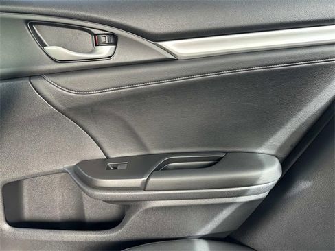 Used 2018 Honda Civic EX-L image 14