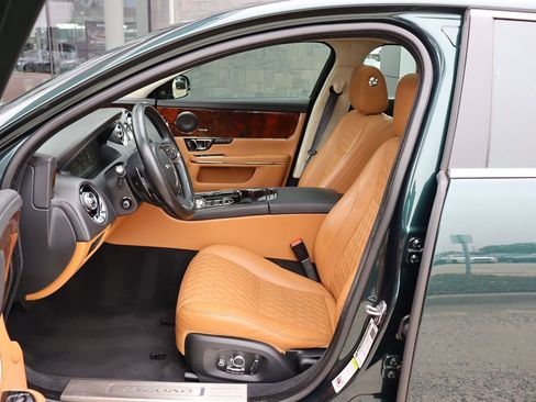 Used 2016 Jaguar XJ L Supercharged image 36