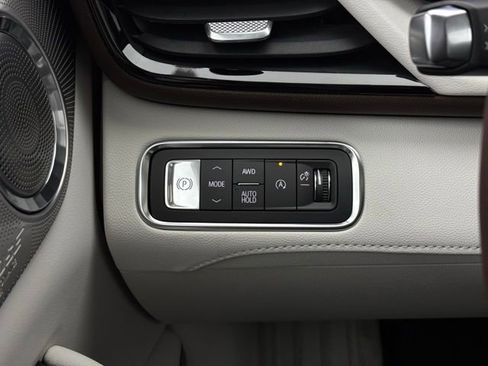 New 2026 Buick Enclave Avenir image 25