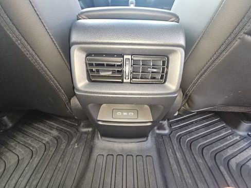 Used 2025 Honda CR-V EX-L image 24