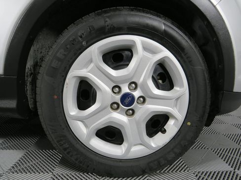 Used 2019 Ford Escape S image 44