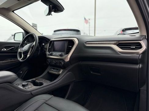 Used 2023 GMC Acadia Denali image 15